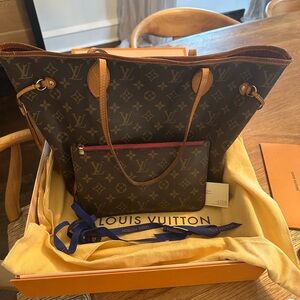 Louis Vuitton Brown Monogram MM w/pouch